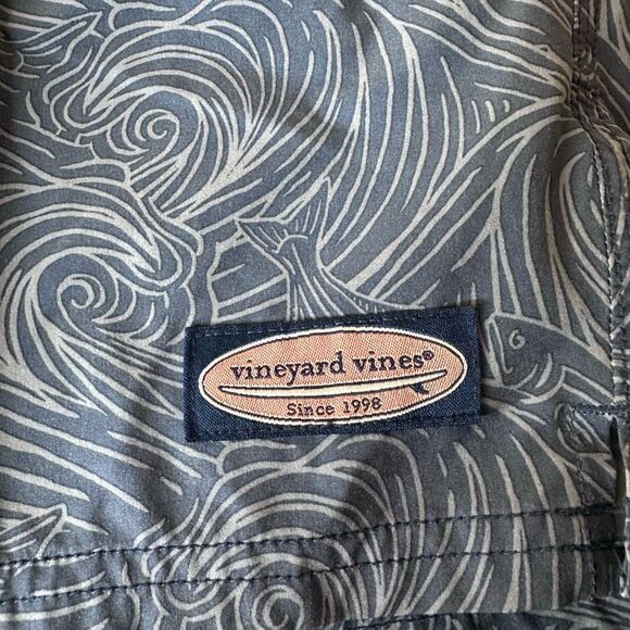 Vineyard Vines Men’s Trunks Shorts Size Large - Picture 3 of 8